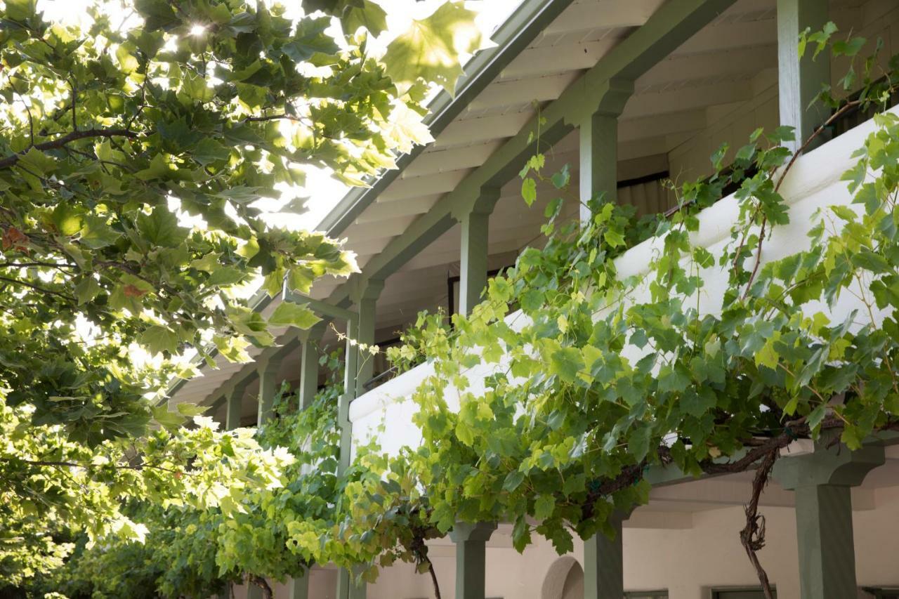 Indian Springs Resort&Spa Calistoga Bagian luar foto